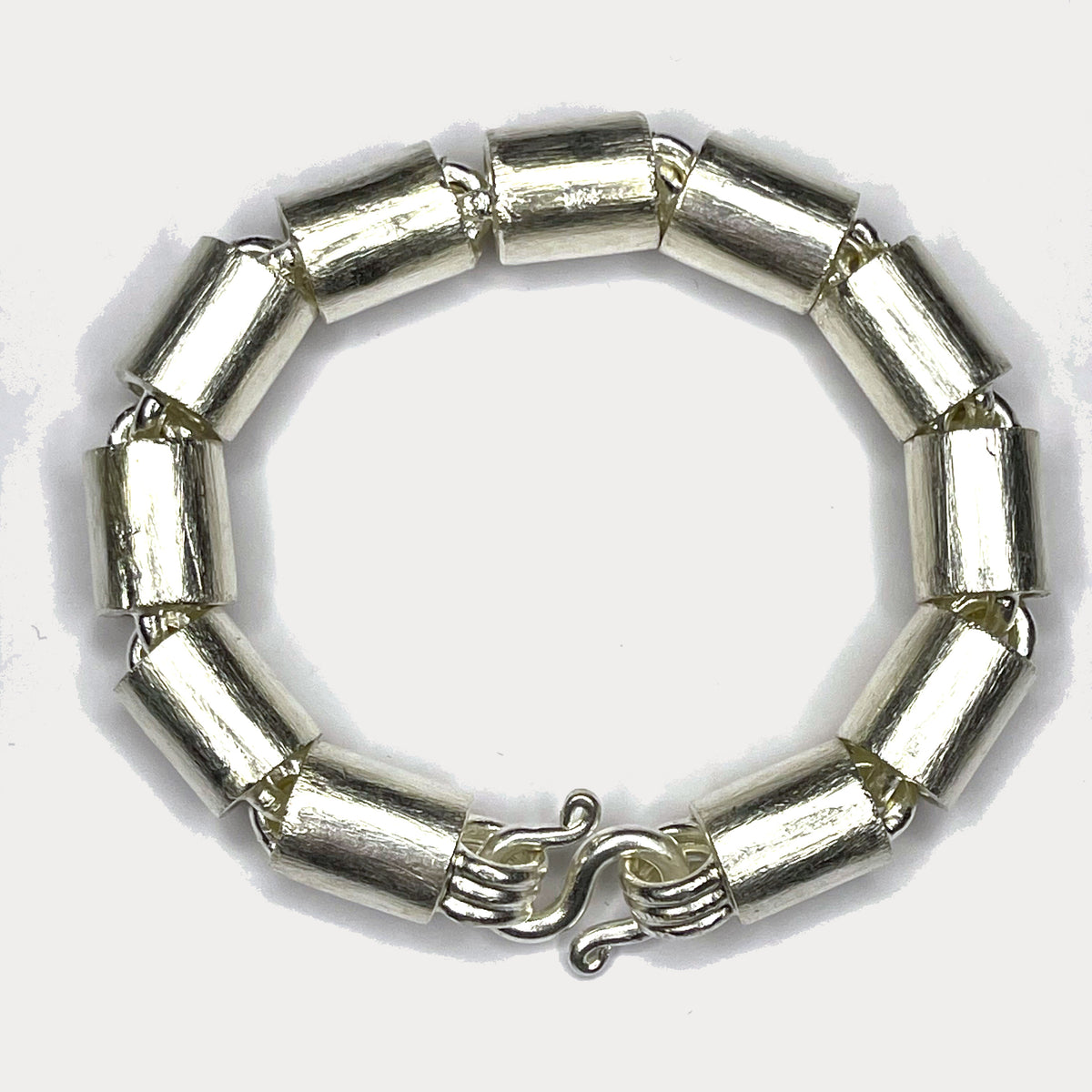 Handmade S clasp round baht link bracelet in 999 silver