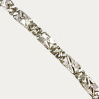 engraved diamond cut detailing leaving a shiny sparkly finish