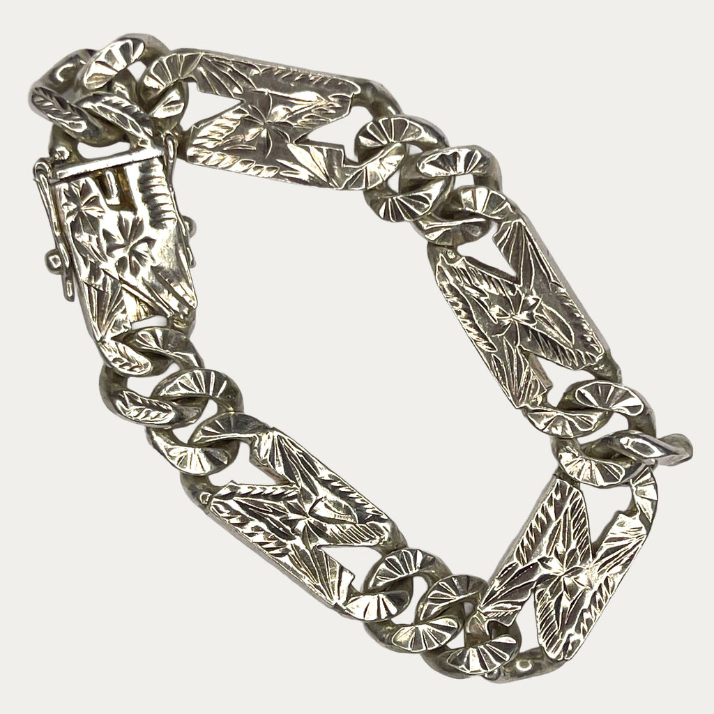 Starburst Cuban bracelet detail