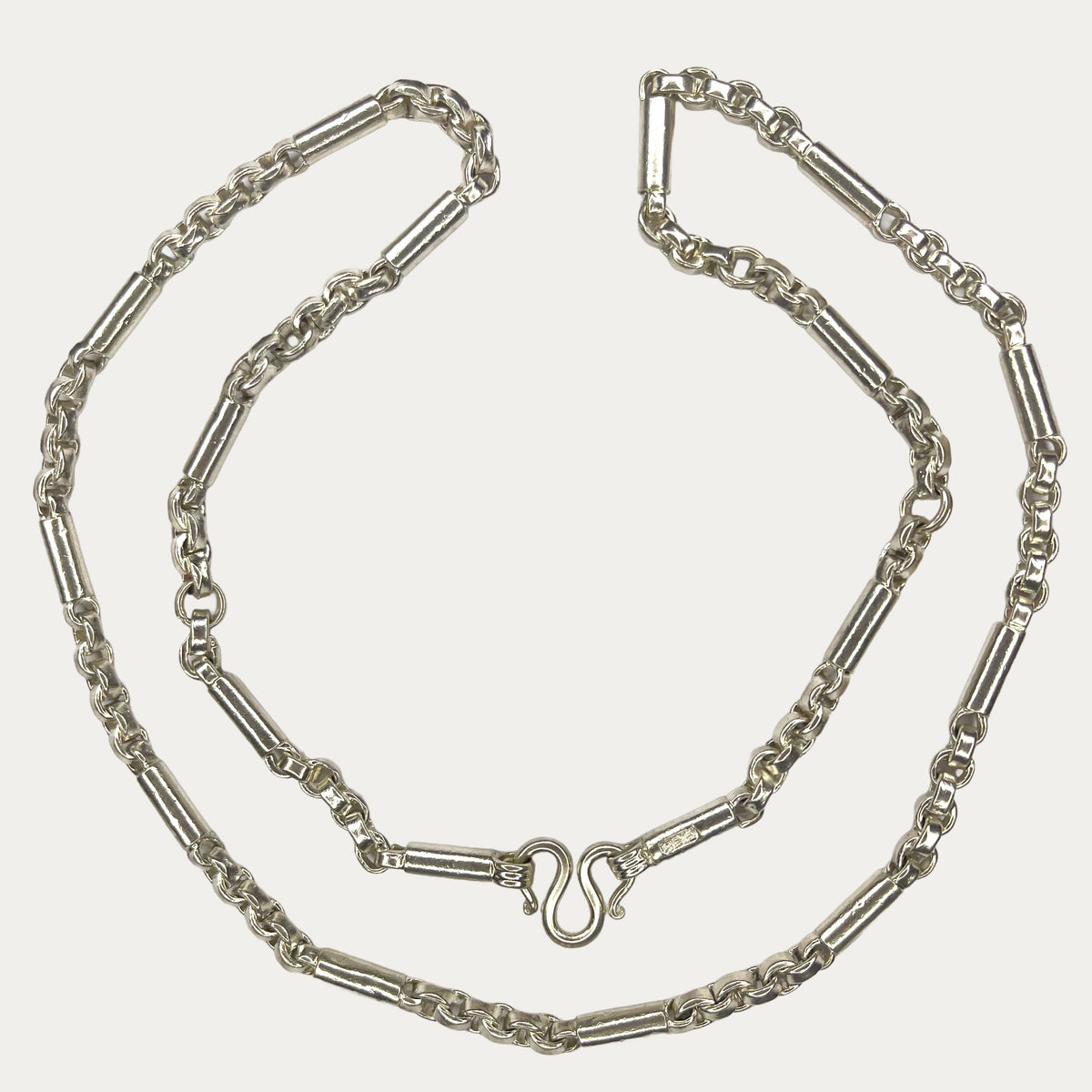 Everyday silver chain for men, in round figaro belcher style